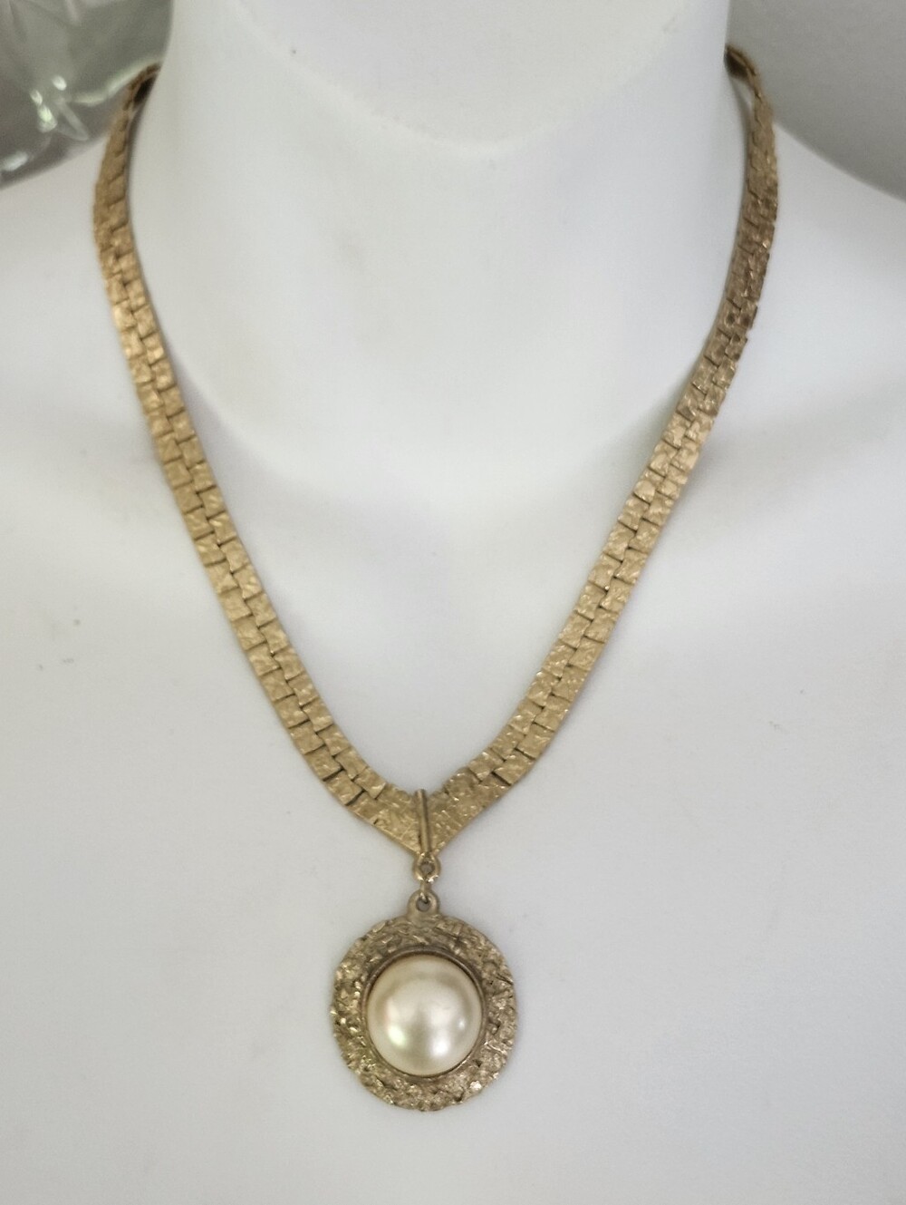 Gold Plated Hammered Nugget Chain Faux Pearl Medallion Necklace